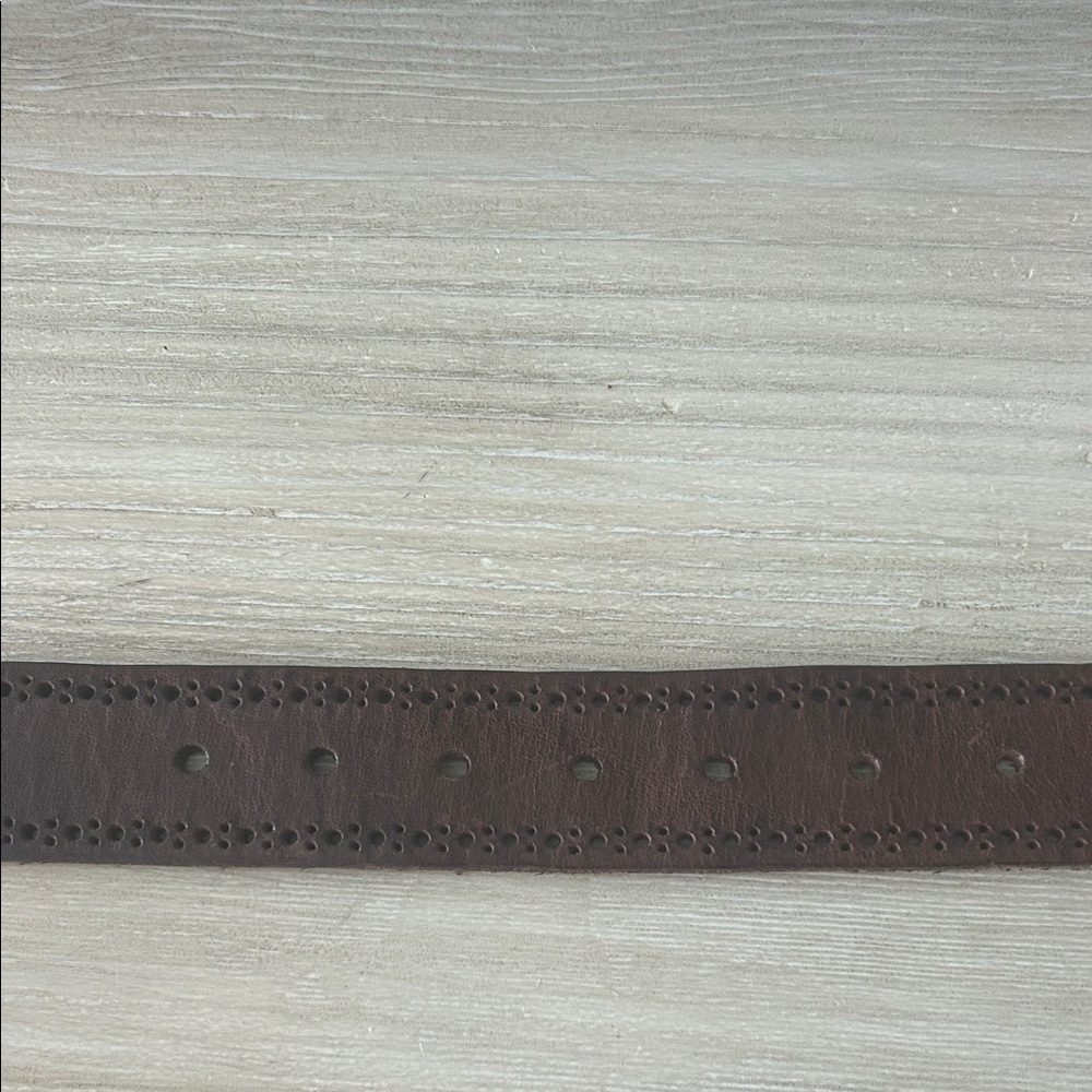 Gucci Dark Brown Leather Belt with Shiny Silver Buckle sz 95 - Picture 5 of 6